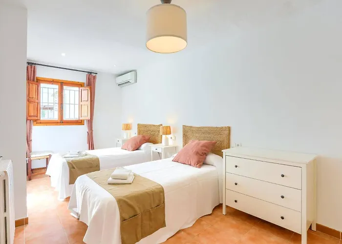 Вилла Guaita By